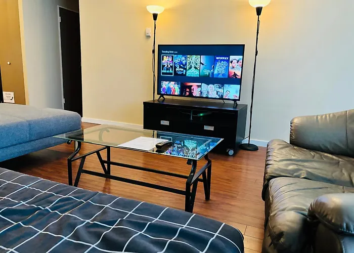 5Th Floor Cozy 1 Bedroom Condo With Parking